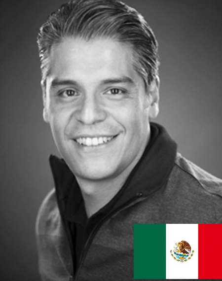 Eduardo Nava , conferencista de México